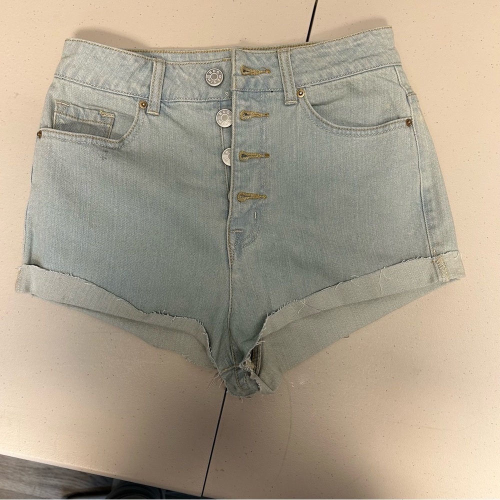 BDG super high rise button up denim shorts size26